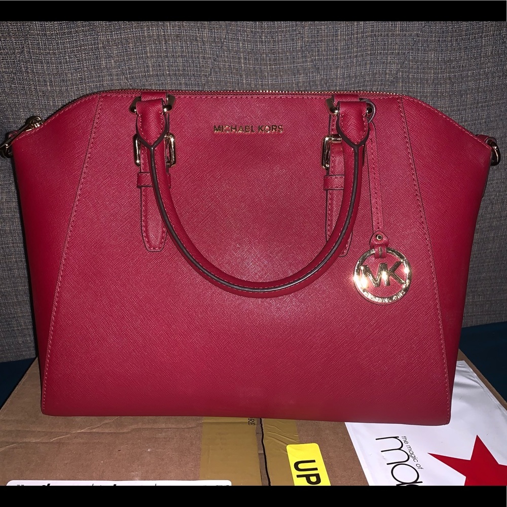 🌺 SOLD🌼Michael Kors purse